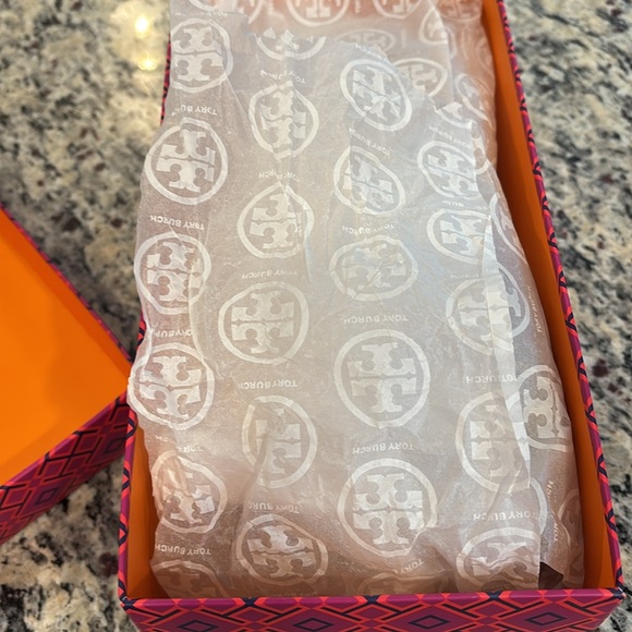 Tory Burch Neptune pineapple flat all leather slide sandals - Picture 13 of 13